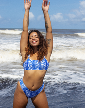 Load image into Gallery viewer, MAISIE TOP - BLUE CRUSH