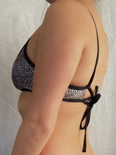 Load image into Gallery viewer, MOLLY TOP - LEO