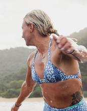 Load image into Gallery viewer, LULA TOP - BLUE CRUSH