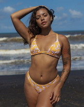 Load image into Gallery viewer, LULA TOP - MANGO SHELL