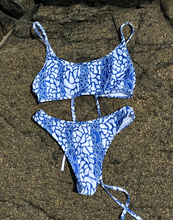 Load image into Gallery viewer, MOLLY TOP - BLUE CRUSH