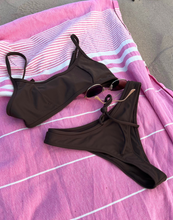 Load image into Gallery viewer, MOLLY THONG - COCOA (BROWN)