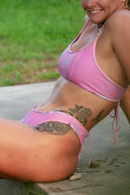Load image into Gallery viewer, LULA BOTTOM - PINK FLOWER
