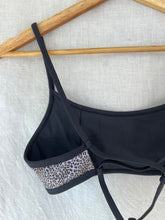 Load image into Gallery viewer, MOLLY TOP - LEO
